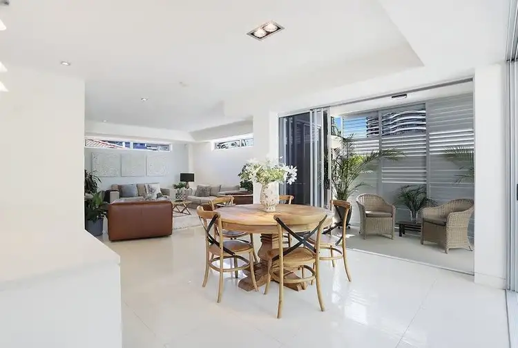 Second view of Homely unit listing, 2/17 Anne Avenue, Broadbeach QLD 4218