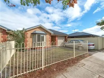 21 East Avenue, Northfield SA 5085