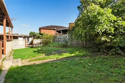 Sixth view of Homely house listing, 4 Drysdale Court, Thomastown VIC 3074