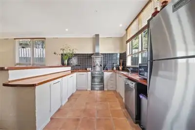 Fourth view of Homely house listing, 4 Dalroy Crescent, Vermont South VIC 3133