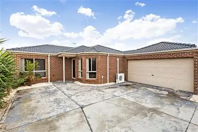 Main view of Homely unit listing, 2/9 Swinburne Court, Truganina VIC 3029