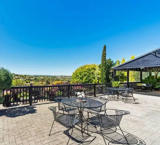 61 Thornton Drive, Greenwith SA 5125