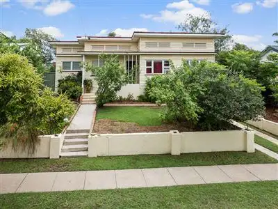60 Bannerman Street, Oxley QLD 4075