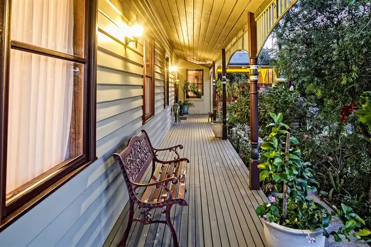 Second view of Homely house listing, 9 Castlehill Rise, Langwarrin VIC 3910