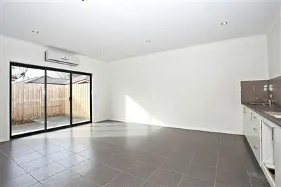 Fifth view of Homely unit listing, 2/2 Currajong Court, Thomastown VIC 3074