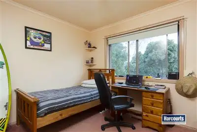 Seventh view of Homely house listing, 10 Warrindale Close, Langwarrin VIC 3910