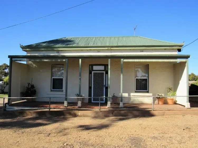 8 Ellen Street, Peterborough SA 5422