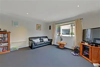 Sixth view of Homely villa listing, 4/7b Tavistock Road, Austins Ferry TAS 7011