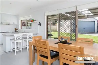 Third view of Homely house listing, 7 Raneen Place, Berwick VIC 3806