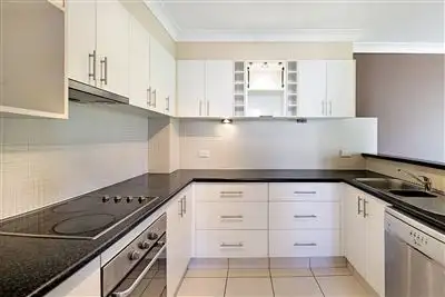 Fourth view of Homely unit listing, 1/16 Stanhill Drive, Chevron Island QLD 4217