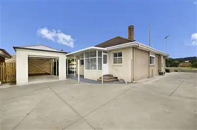 Sixth view of Homely unit listing, 1/24 Hughes Street, Bell Park VIC 3215