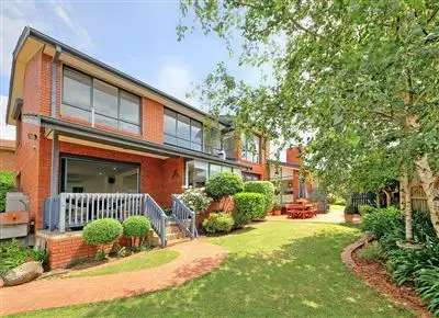 20 Myriong Avenue, Vermont South VIC 3133