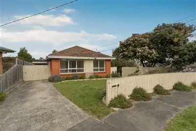 2 Cedar Court, Frankston VIC 3199