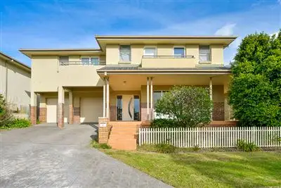 8 Lochview Crescent, Mount Annan NSW 2567