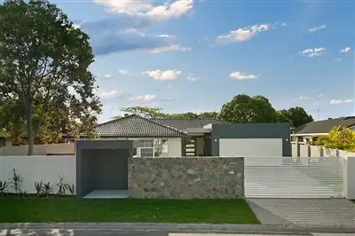 118 Barrier Reef Drive, Mermaid Waters QLD 4218