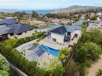 38-40 Hillside Drive, Blackmans Bay TAS 7052