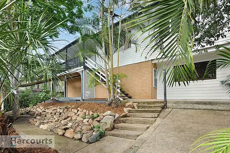 21 Menangle Avenue, Arana Hills QLD 4054