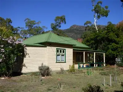 75-77 Grampians Road, Halls Gap VIC 3381