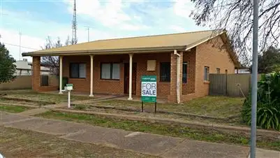 2 School Street, West Wyalong NSW 2671