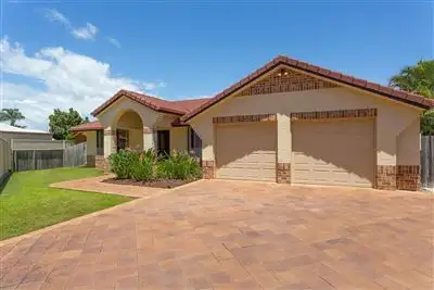 Second view of Homely house listing, 4 Mariner Court, Newport QLD 4020
