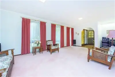 Fourth view of Homely house listing, 8 Sim Street, Mount Waverley VIC 3149