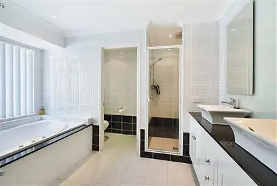 Seventh view of Homely house listing, 16 Canada Place, Arundel QLD 4214