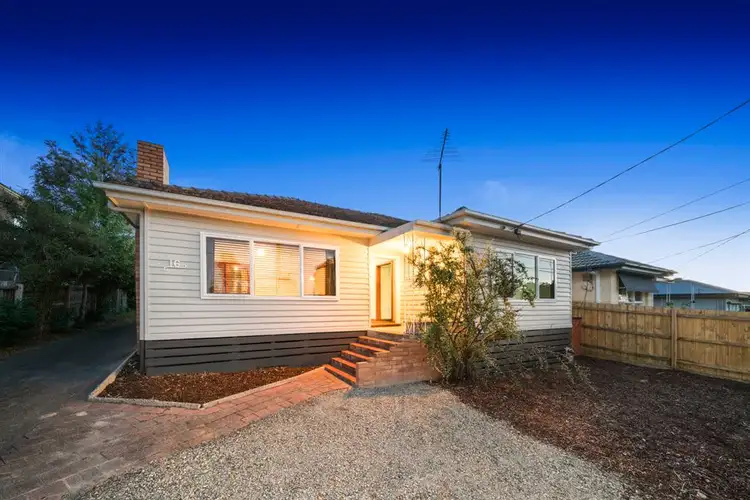 1/16 Corrigan Street, Burwood VIC 3125