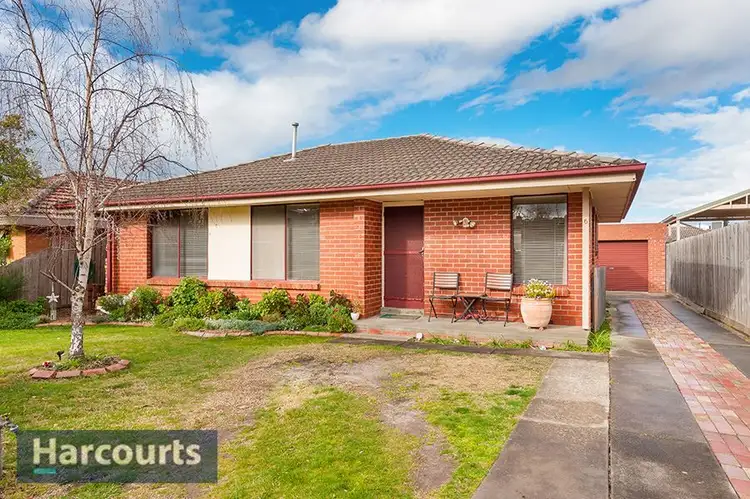 6 Lindsay Avenue, Sunbury VIC 3429