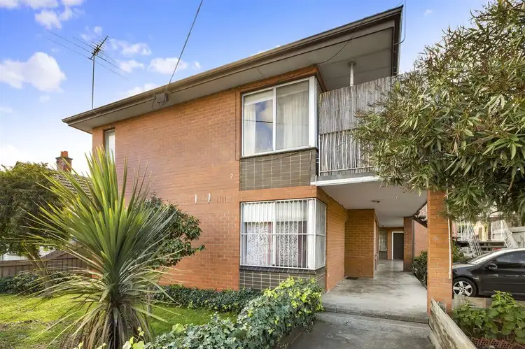 Main view of Homely apartment listing, 6/2 Hutton Street, Thornbury VIC 3071