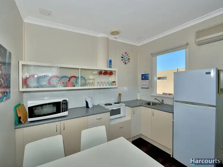 Sixth view of Homely house listing, 2/5 Janis Street, Halls Head WA 6210
