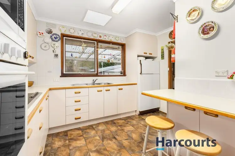 Second view of Homely house listing, 5 Barry Court, Scoresby VIC 3179