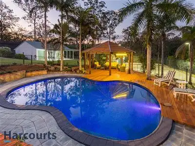 17 Hidden Valley Drive, Eatons Hill QLD 4037