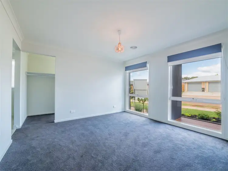 Fifth view of Homely house listing, 41 Timbertop Crescent, Drouin VIC 3818