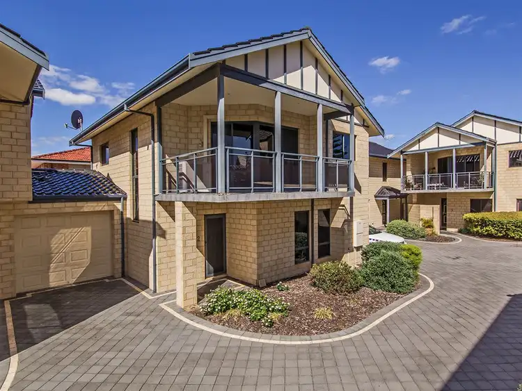 2/3 Fraser Street, Rockingham WA 6168