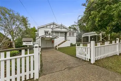 101 Reuben Street, Holland Park QLD 4121