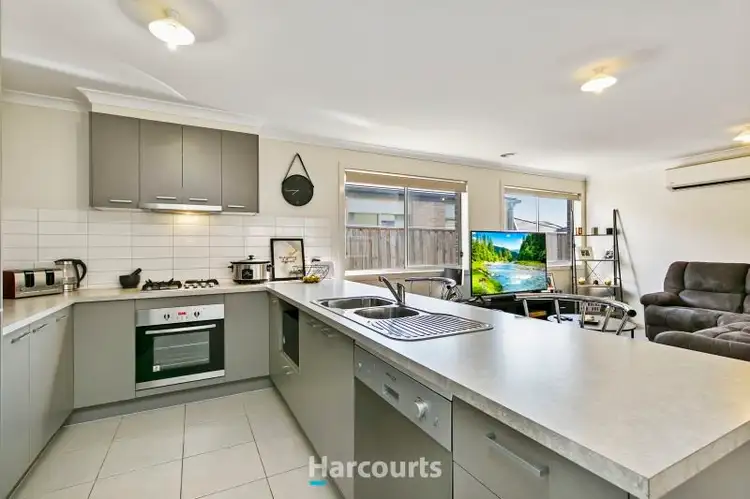 Second view of Homely house listing, 8 Hampshire Street, Officer VIC 3809