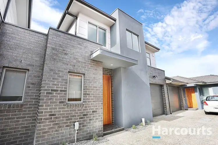 Main view of Homely townhouse listing, 2/115 Messmate Street, Lalor VIC 3075