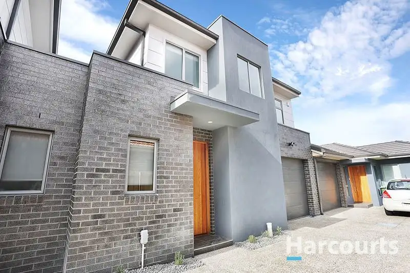 Main view of Homely townhouse listing, 2/115 Messmate Street, Lalor VIC 3075
