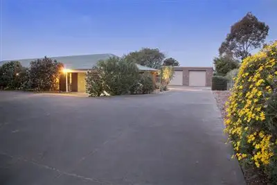 Fourth view of Homely house listing, 3 Lyndhurst Court, Langwarrin VIC 3910