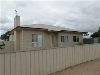 9 Threadgold Street, Peterborough SA 5422