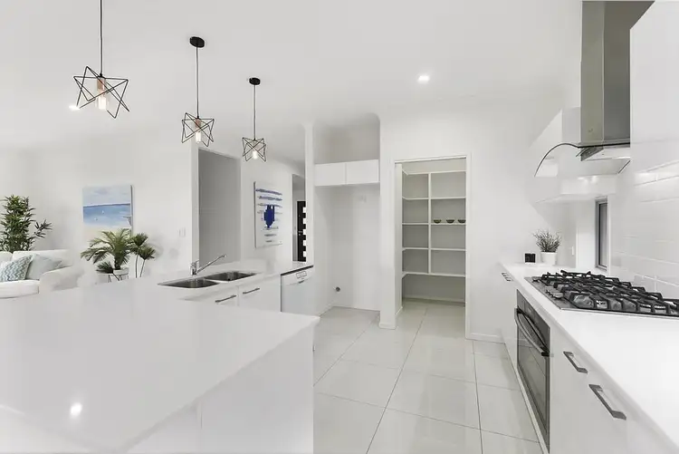 Sixth view of Homely house listing, 2 Commodore Place (off Hargreaves Road), Manly West QLD 4179