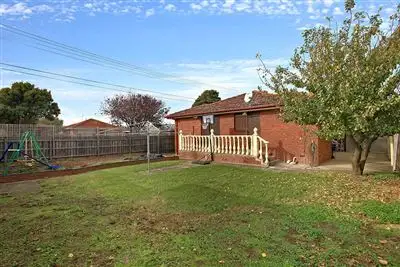 Seventh view of Homely house listing, 2 Kathryn Avenue, Lalor VIC 3075