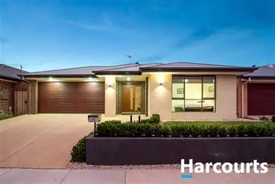 15 Malmesbury Road, Cranbourne North VIC 3977