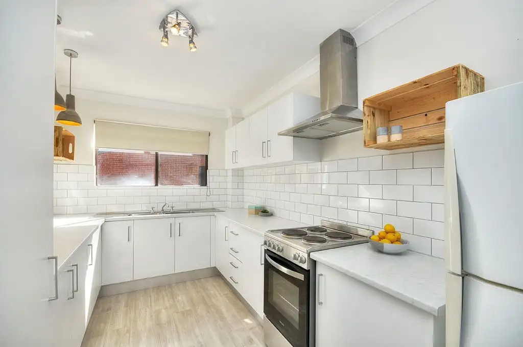 Main view of Homely unit listing, 7/10 Aquila Court, Mermaid Waters QLD 4218