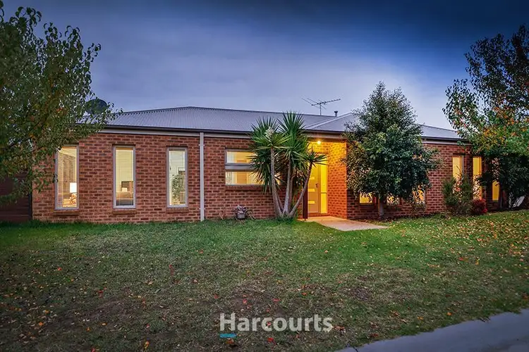 8 Gorham Street, Pakenham VIC 3810