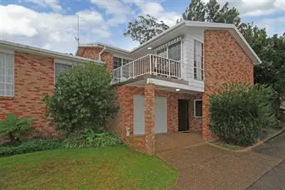 Main view of Homely semi-detached listing, 2/5 Augusta Place, Mollymook NSW 2539