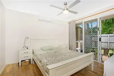 Fifth view of Homely semi-detached listing, 23/25 Thorngate Drive, Robina QLD 4226