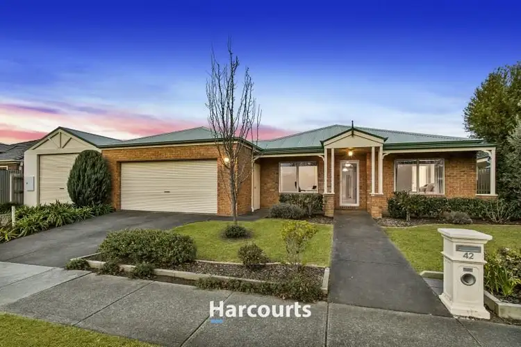 42 Wood Road, Narre Warren South VIC 3805