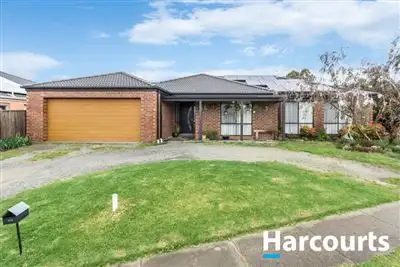 112 Rosebank Drive, Cranbourne North VIC 3977