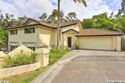 5 Tea Gardens Place, Robina QLD 4226